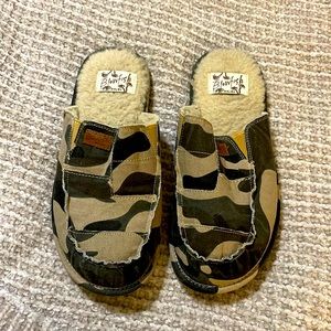 Blowfish slip on slides